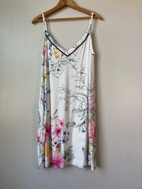 Soma Floral cool Nights Strappy Sleep Shirt chemise nightie Loose Fit Stretch M